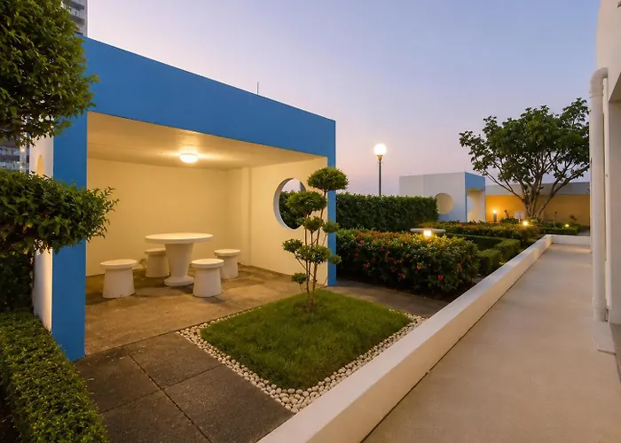 1br 50sqm Walk To Bts & Night Market Apartment
